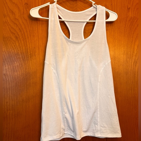 Workout tanktops - Picture 3 of 3